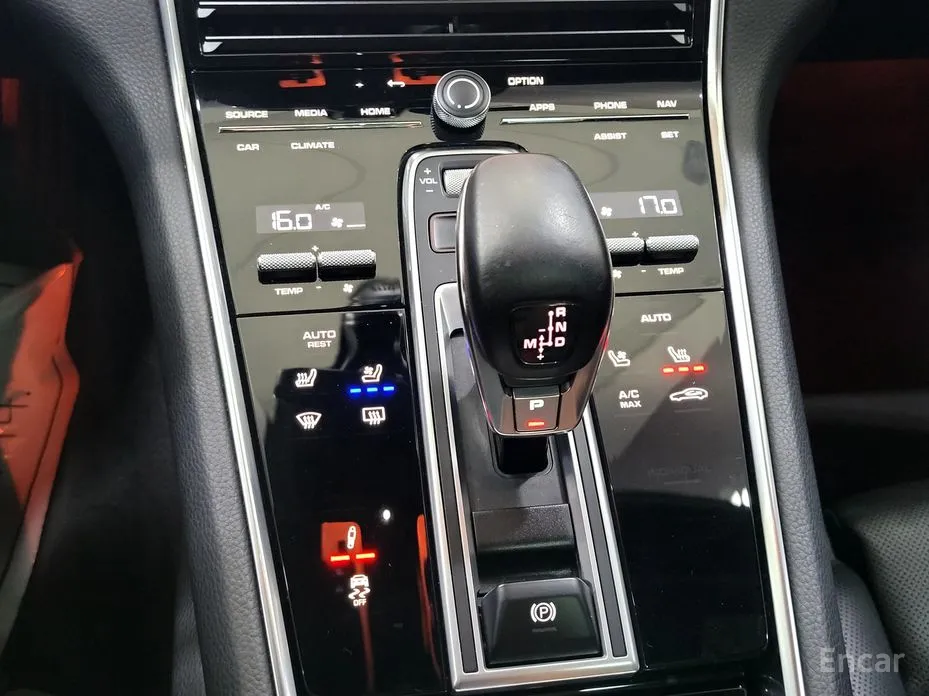 Фото 20 - Porsche Panamera