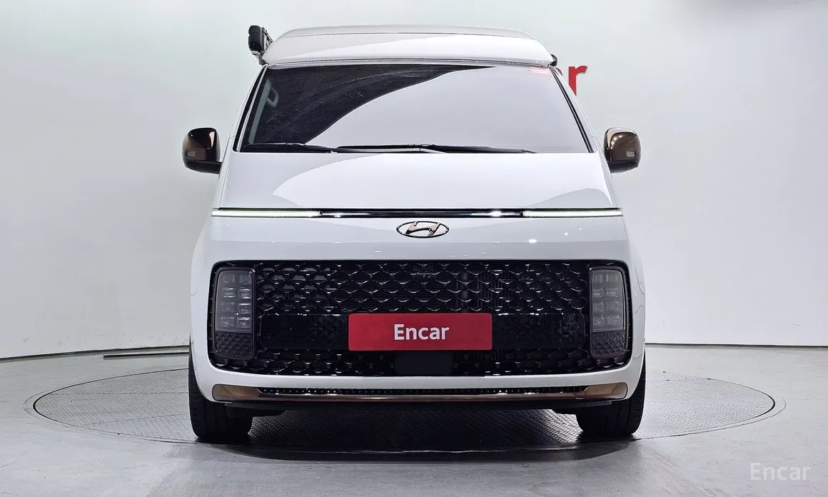 Фото 3 - Hyundai Staria