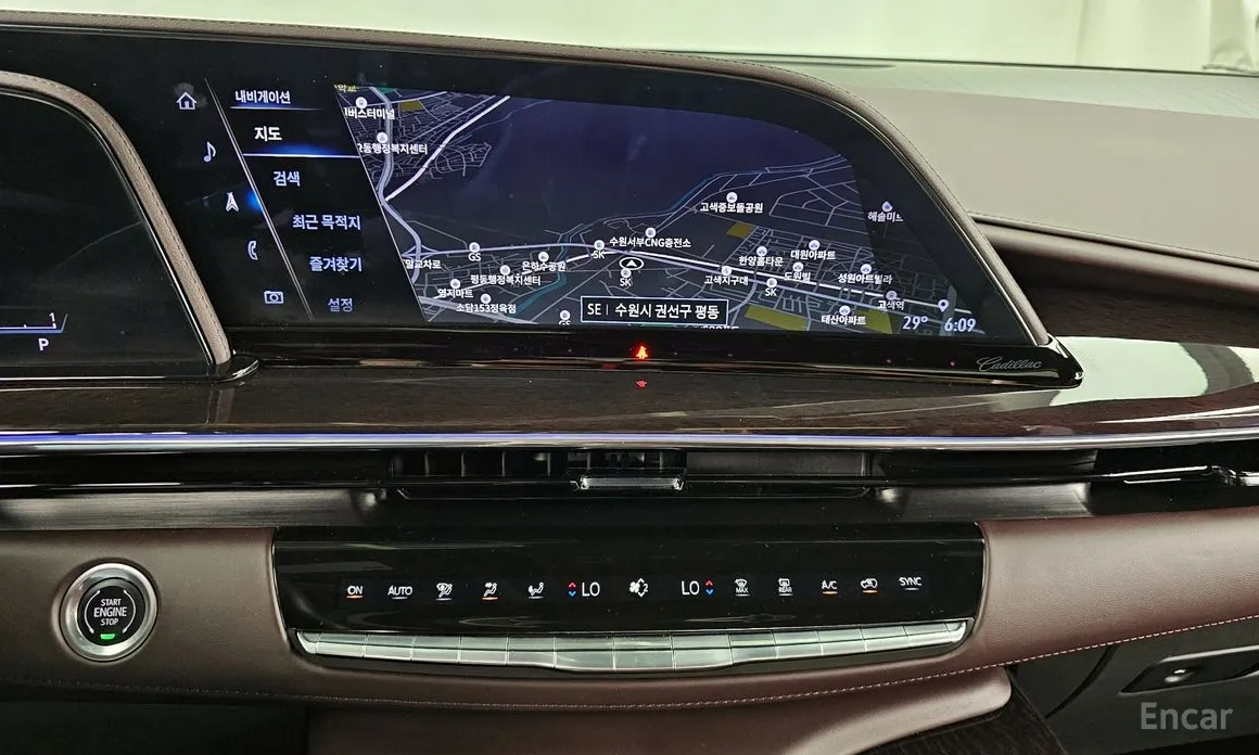 Фото 14 - Cadillac Escalade