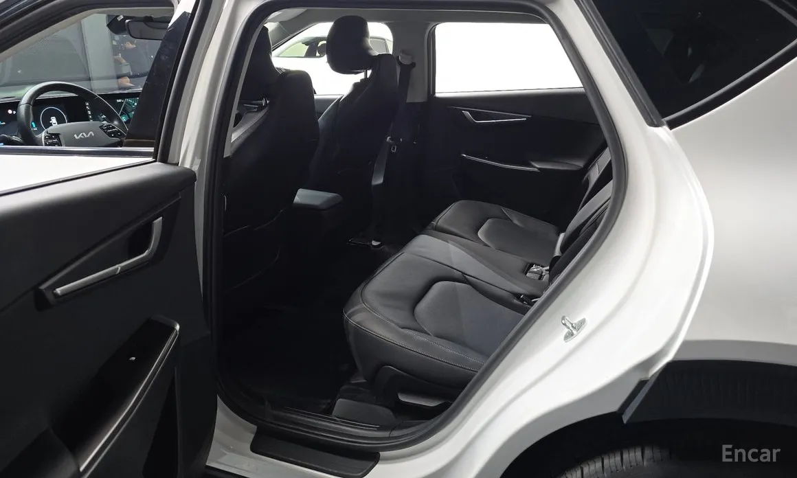 Фото 15 - Kia EV6