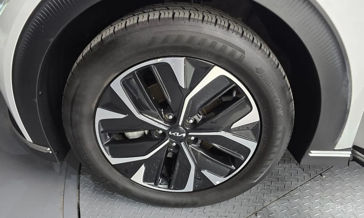 Фото 5 - Kia EV6