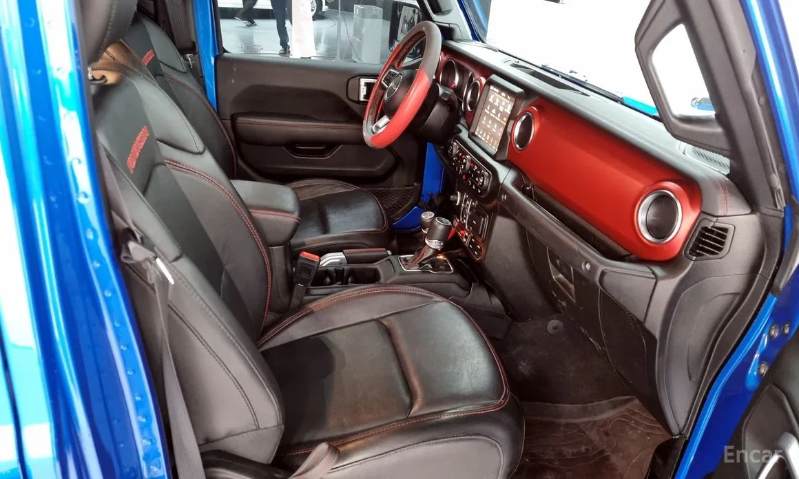 Фото 10 - Jeep Gladiator