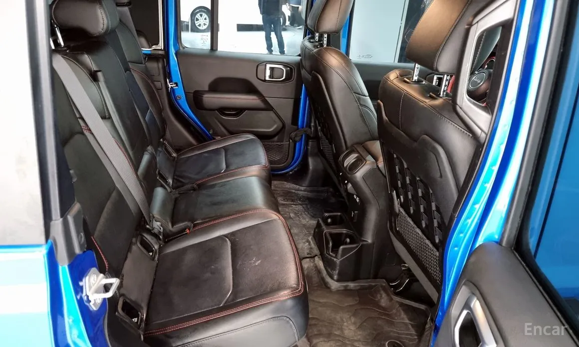 Фото 16 - Jeep Gladiator