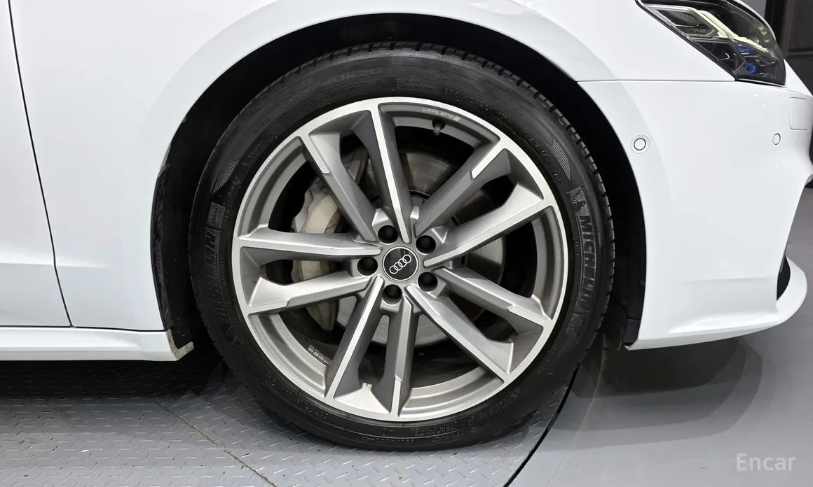 Фото 5 - Audi A7