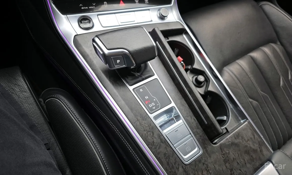 Фото 9 - Audi A7