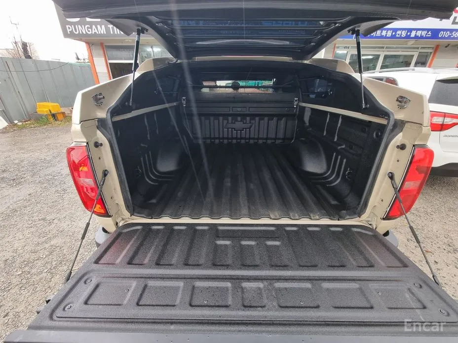 Фото 13 - Chevrolet Colorado