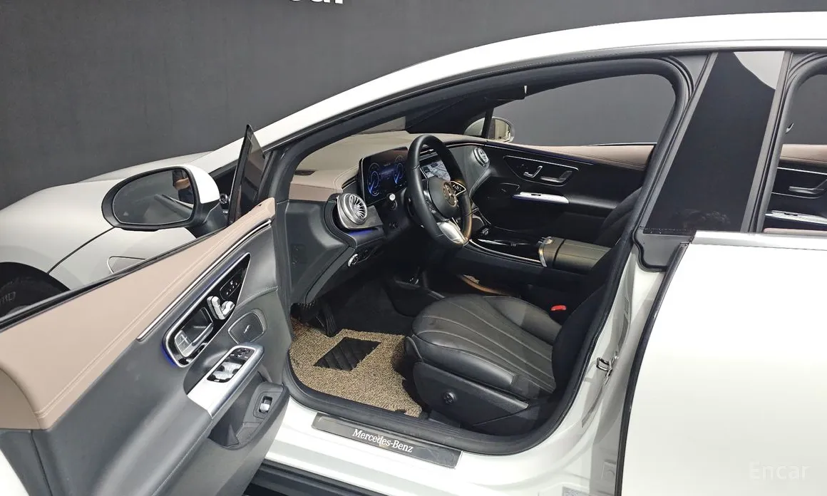 Фото 10 - Mercedes-Benz EQE