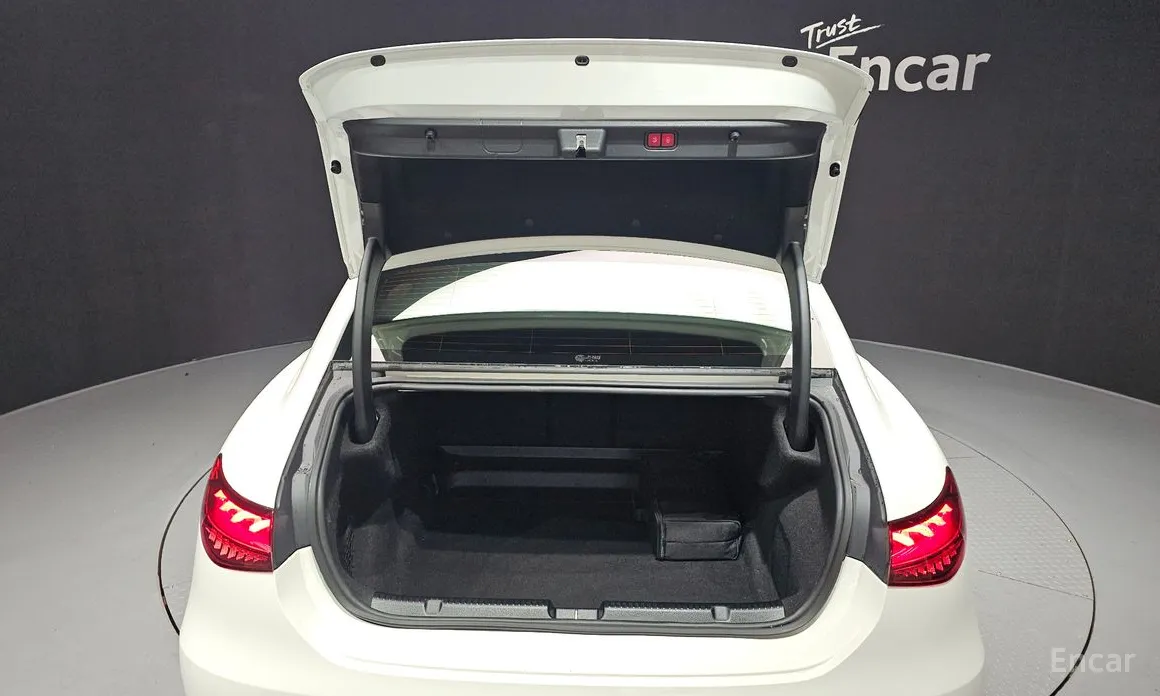 Фото 20 - Mercedes-Benz EQE