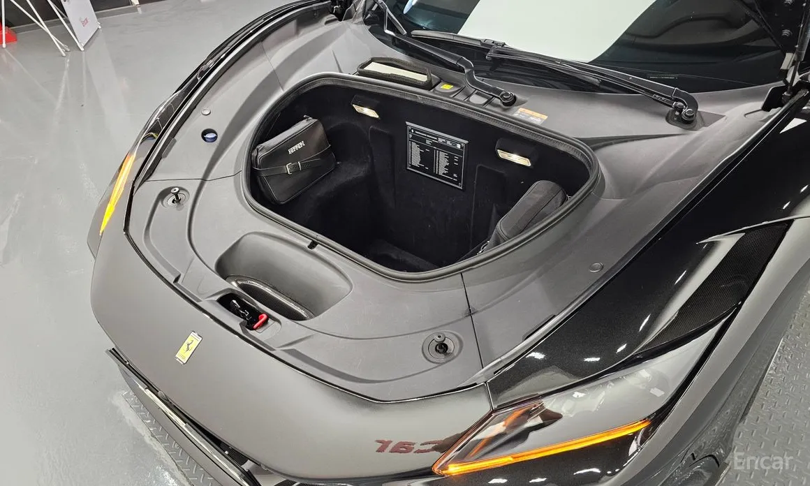 Фото 20 - Ferrari F8