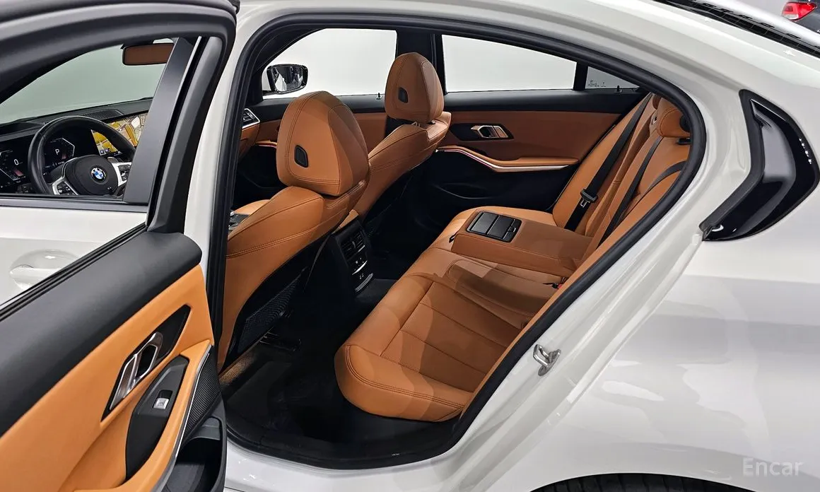 Фото 12 - BMW 3 Series