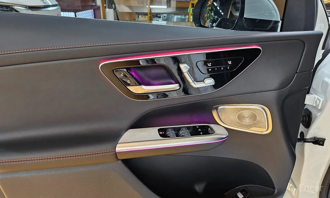 Фото 11 - Mercedes-Benz GLC-Class