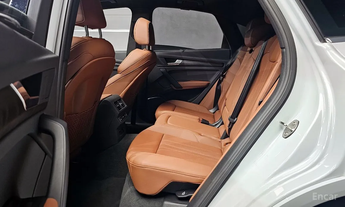 Фото 13 - Audi Q5