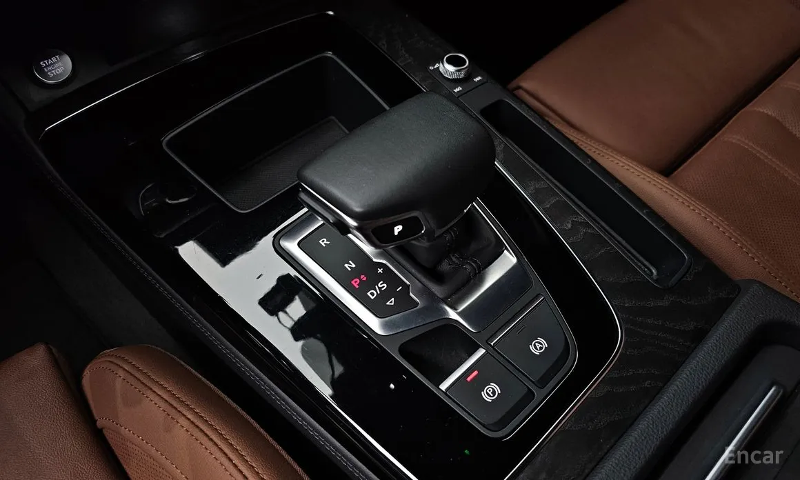 Фото 9 - Audi Q5