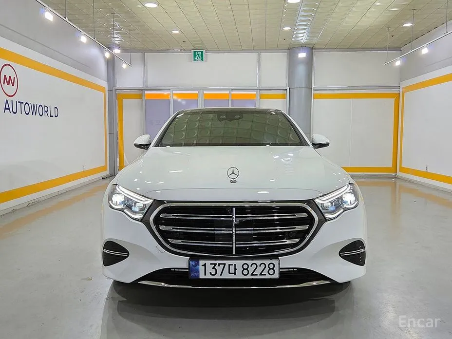 Фото 2 - Mercedes-Benz E-Class