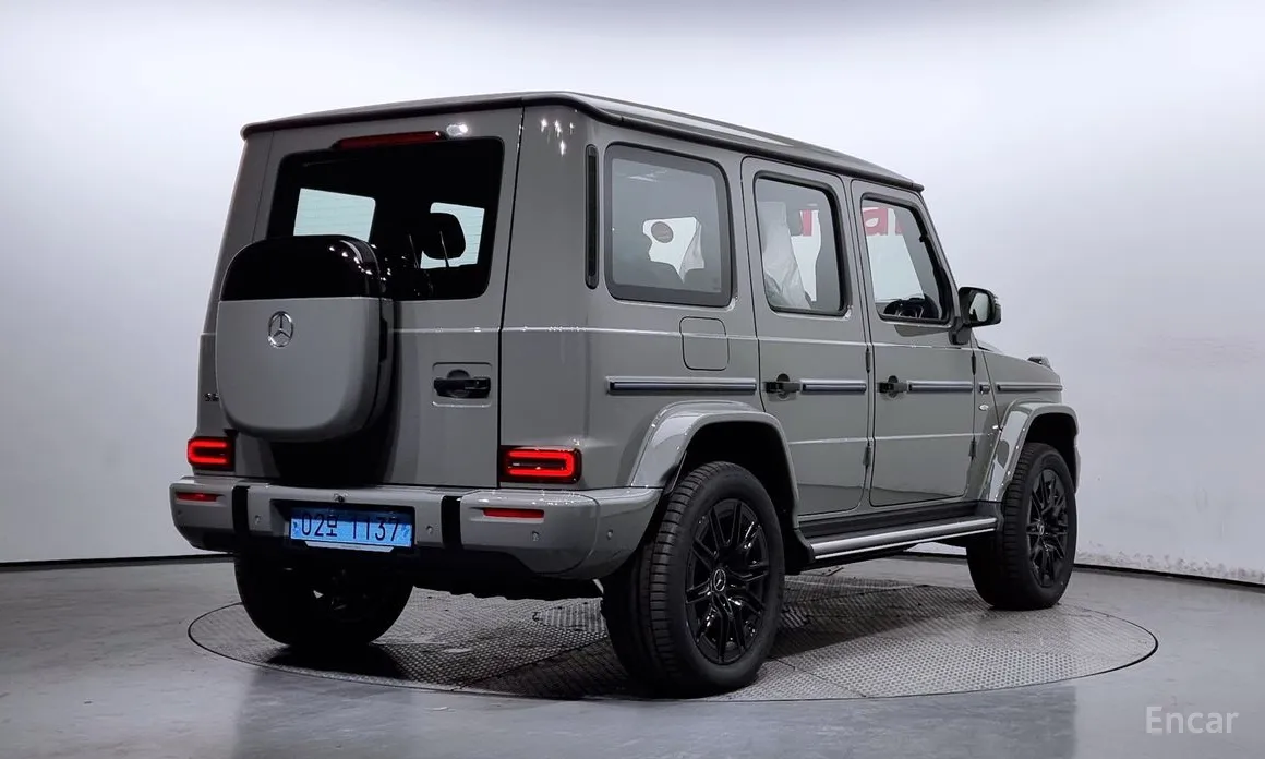 Фото 2 - Mercedes-Benz G-Class