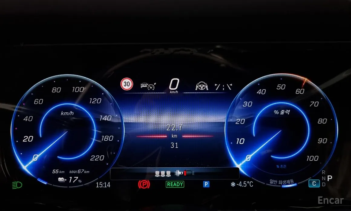 Фото 8 - Mercedes-Benz G-Class