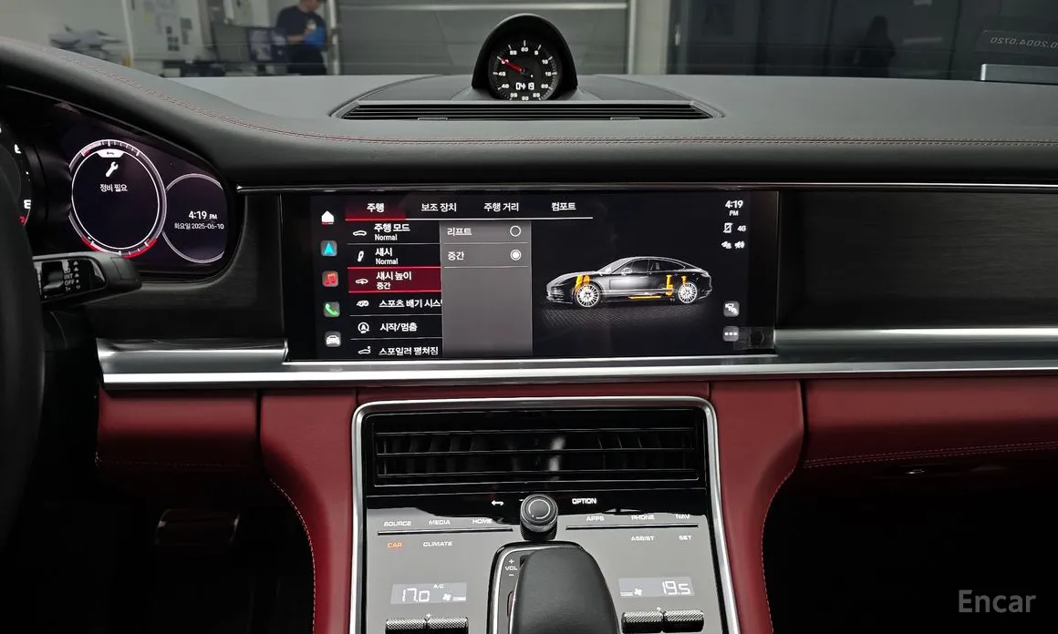 Фото 14 - Porsche Panamera