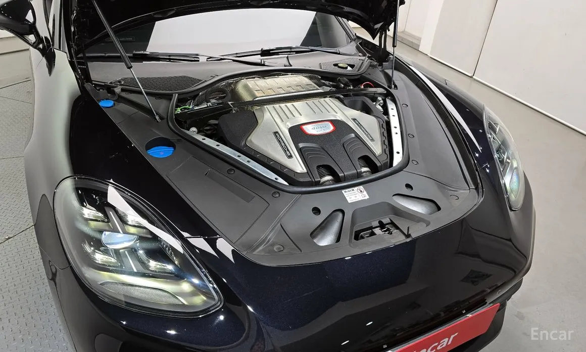 Фото 6 - Porsche Panamera