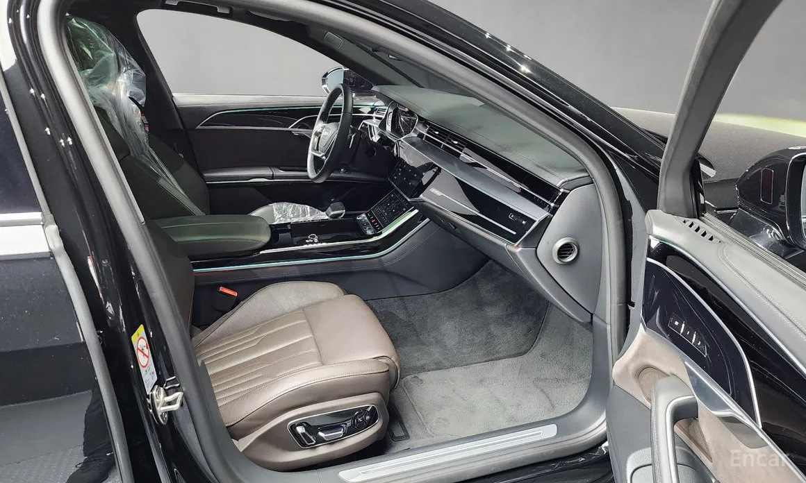 Фото 11 - Audi A8