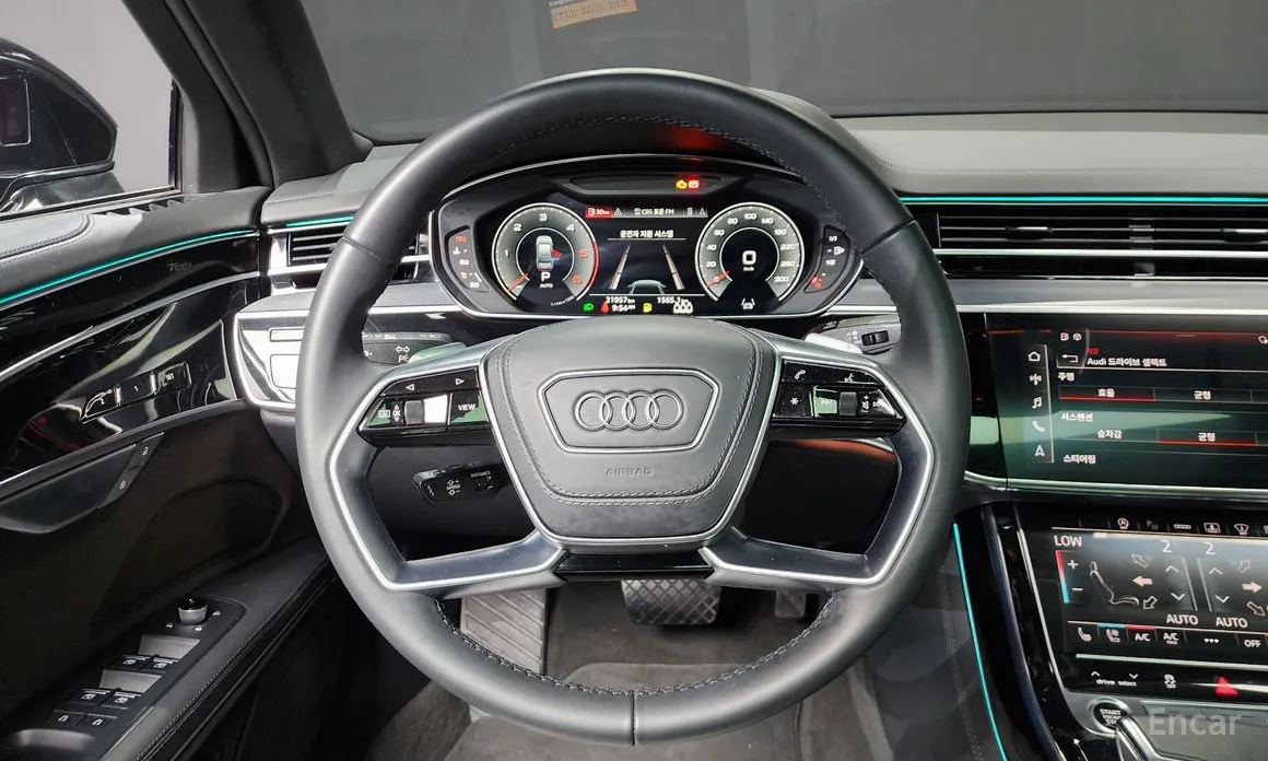 Фото 13 - Audi A8