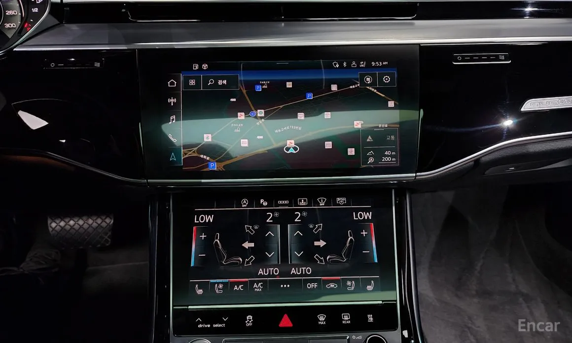 Фото 15 - Audi A8