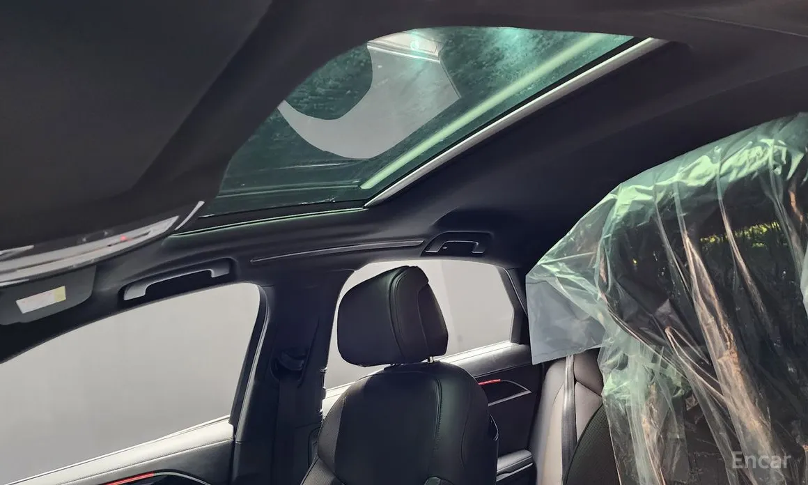 Фото 19 - Audi A8