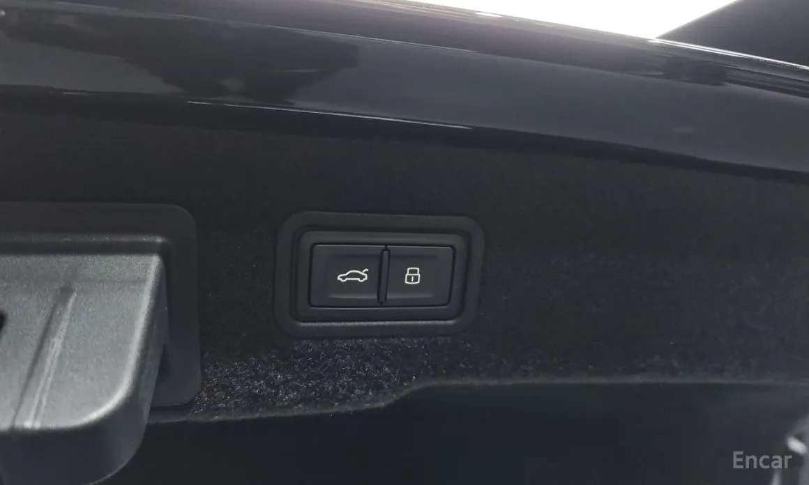 Фото 20 - Audi A8