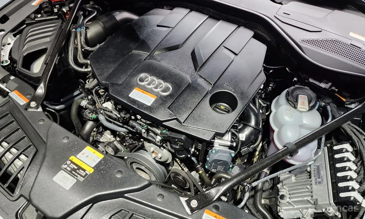 Фото 6 - Audi A8