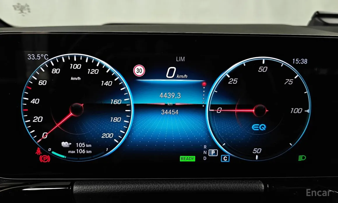 Фото 8 - Mercedes-Benz EQA