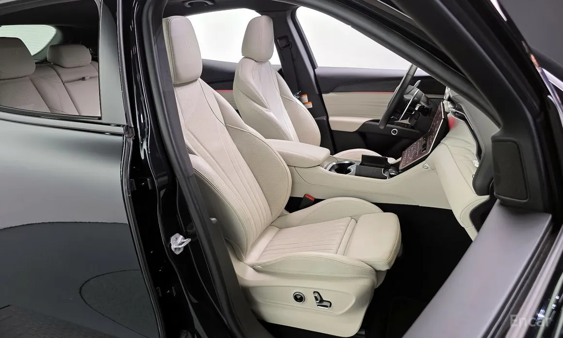 Фото 12 - Maserati Grecale