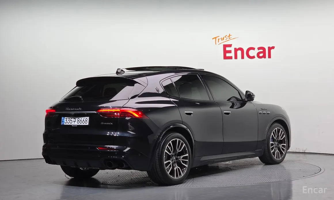 Фото 2 - Maserati Grecale