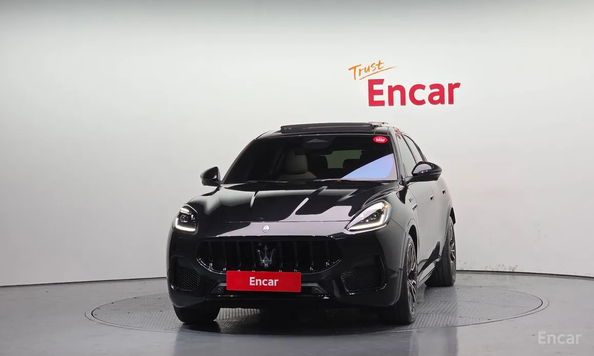 Фото 3 - Maserati Grecale