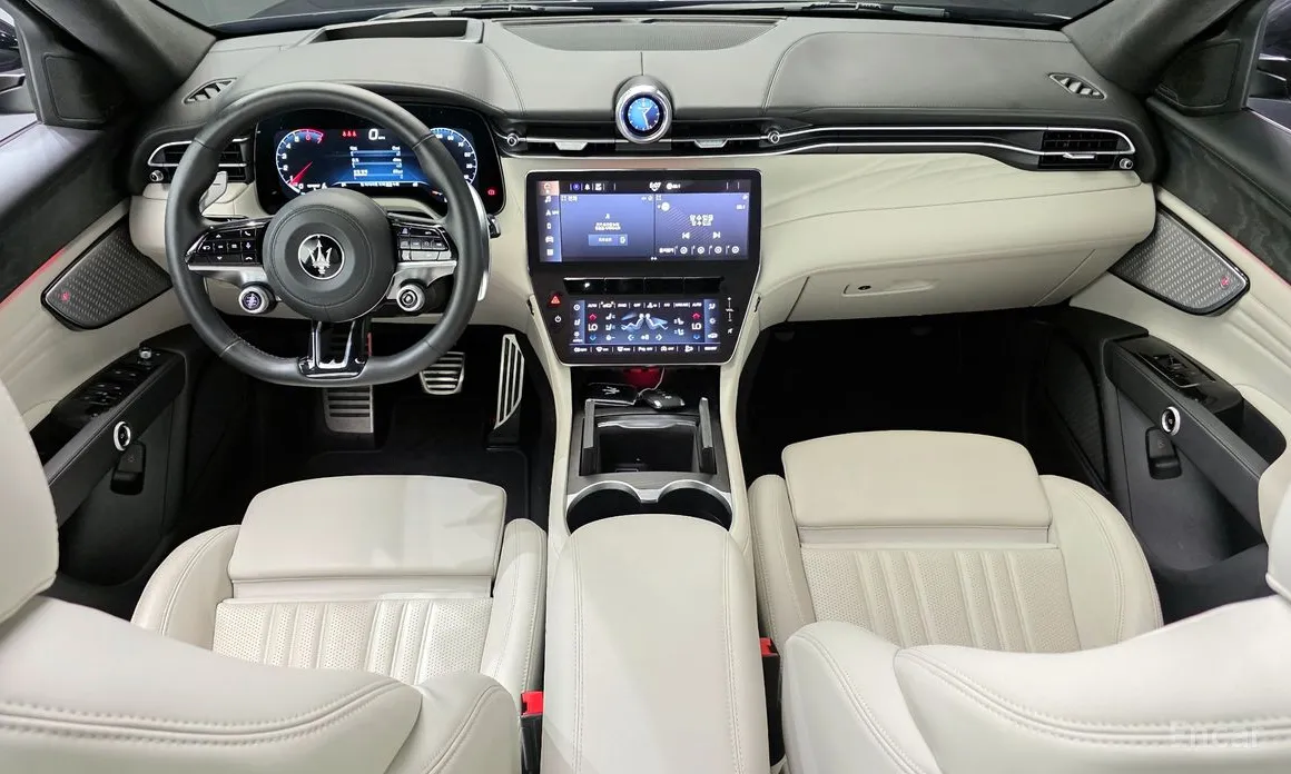 Фото 7 - Maserati Grecale