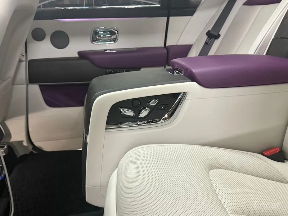 Фото 11 - Rolls-Royce Cullinan