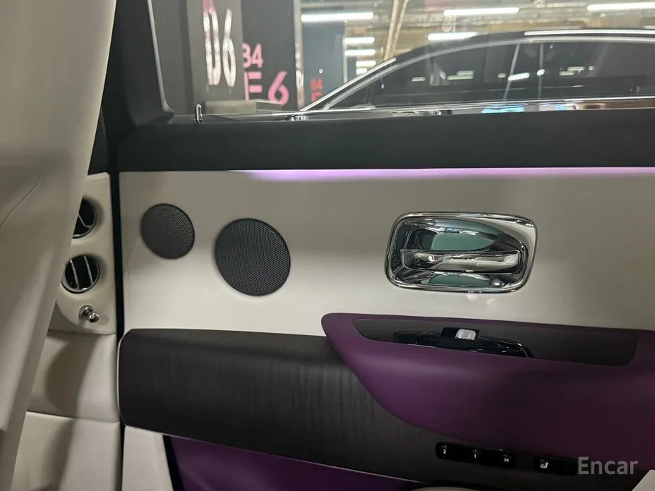 Фото 9 - Rolls-Royce Cullinan