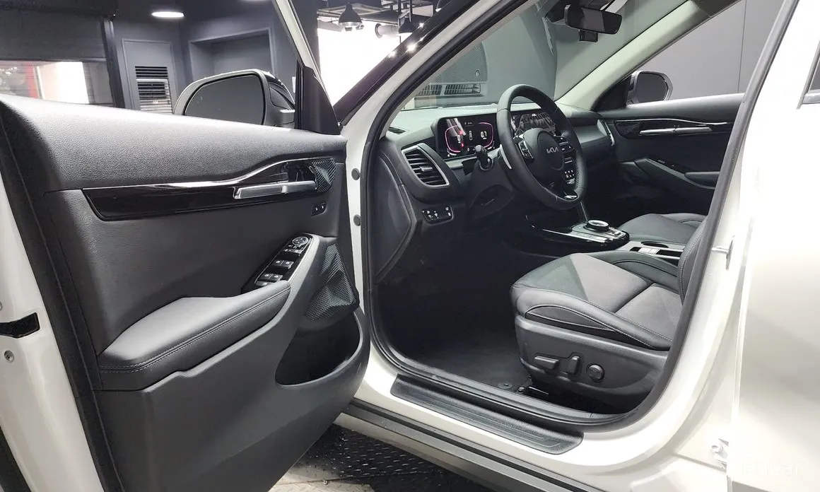 Фото 10 - Kia Seltos