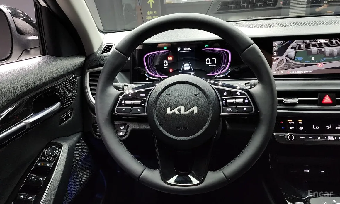 Фото 13 - Kia Seltos