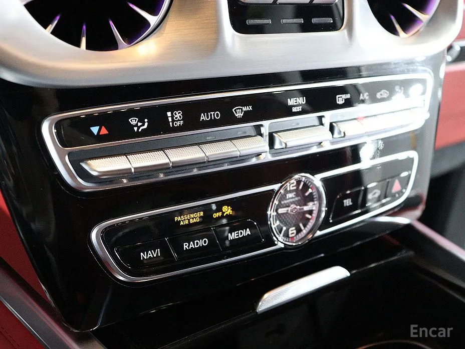 Фото 10 - Mercedes-Benz G-Class