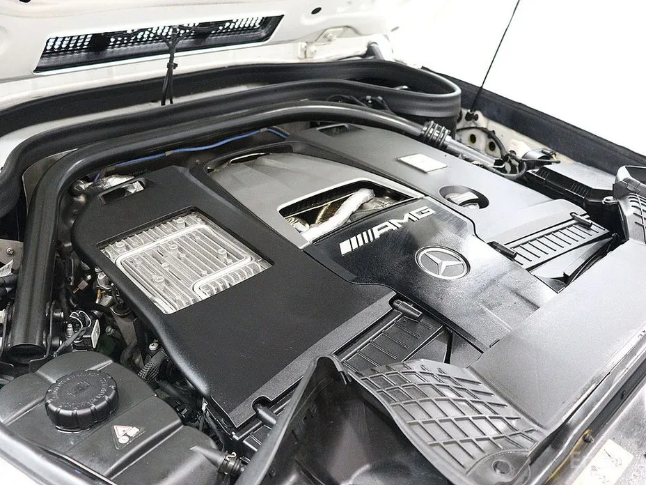 Фото 19 - Mercedes-Benz G-Class