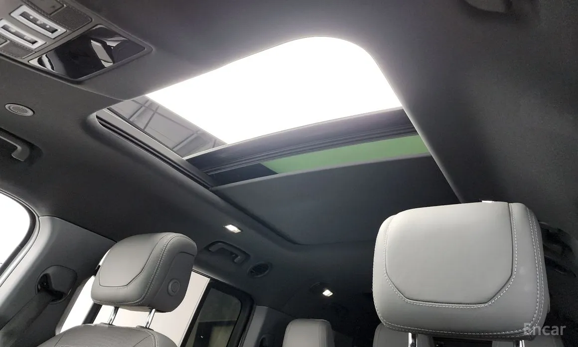 Фото 18 - Land Rover Defender