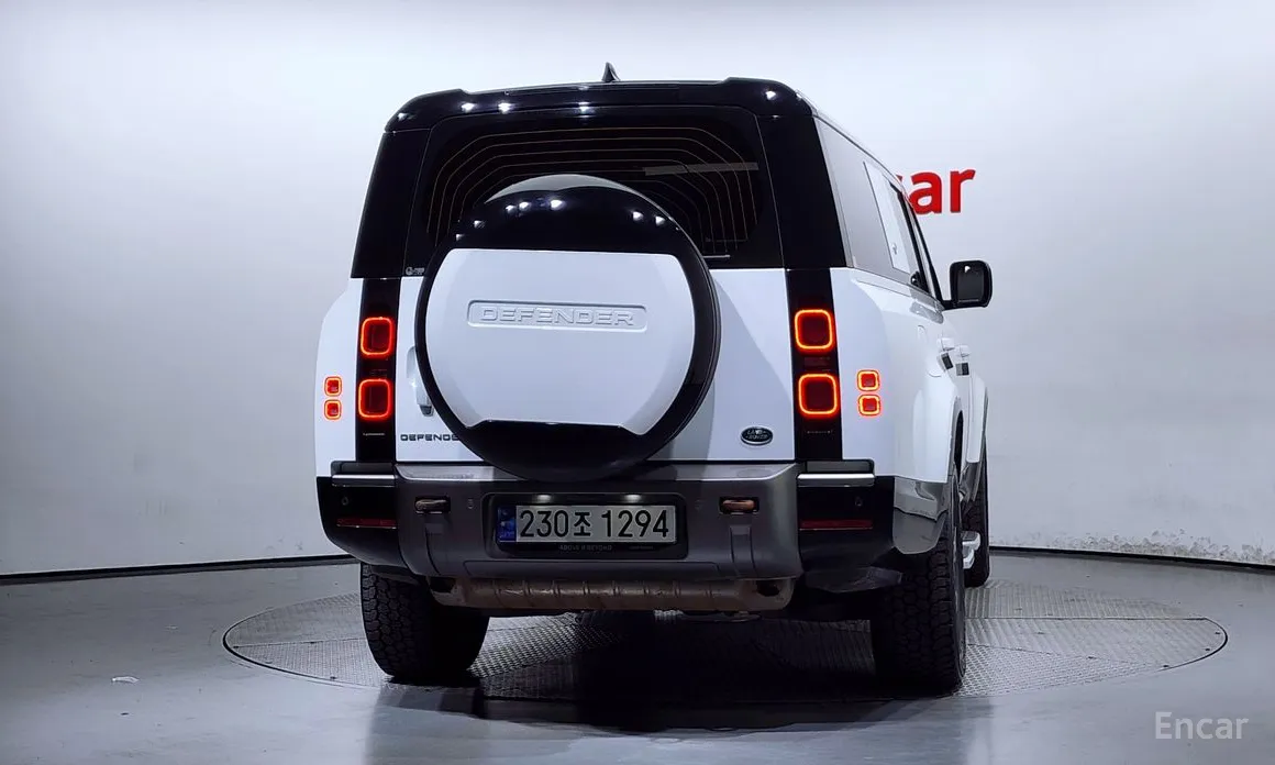 Фото 4 - Land Rover Defender