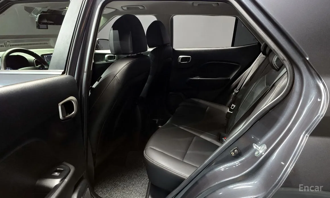 Фото 13 - Hyundai Venue