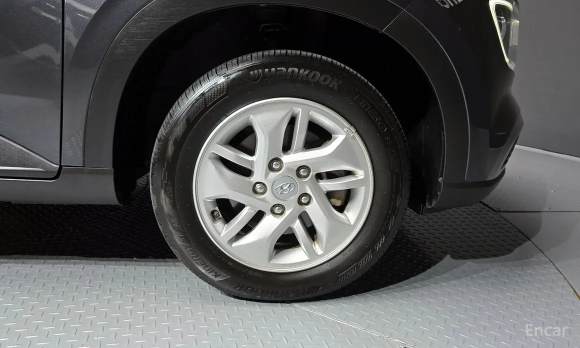 Фото 5 - Hyundai Venue