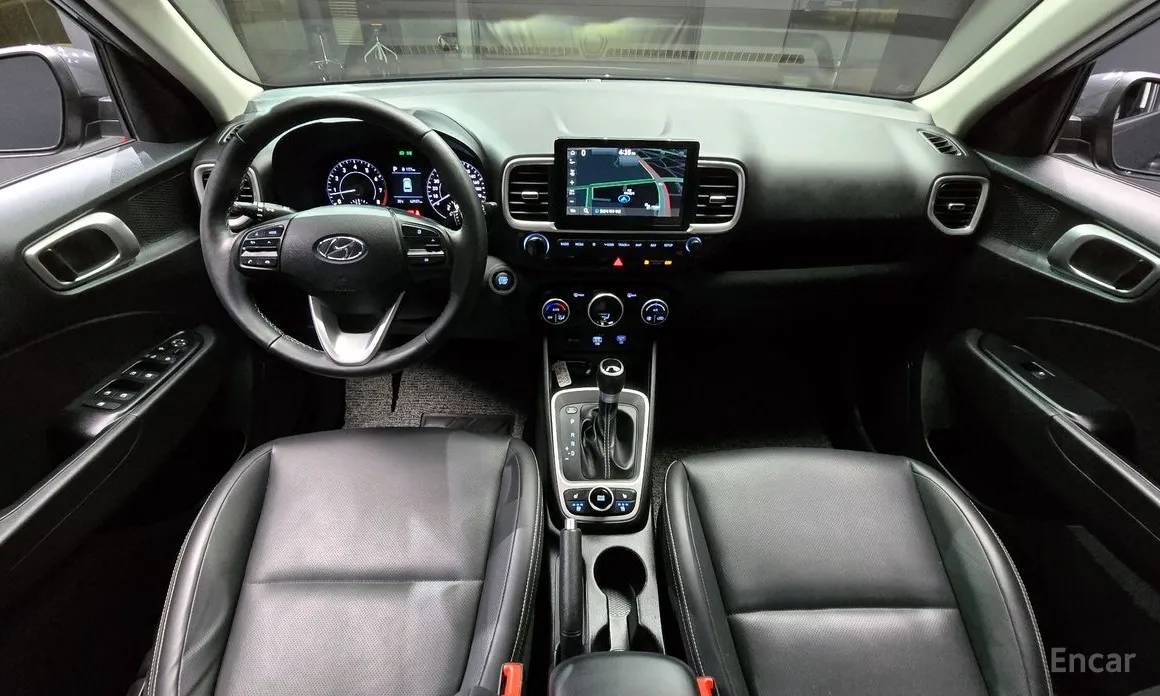 Фото 7 - Hyundai Venue