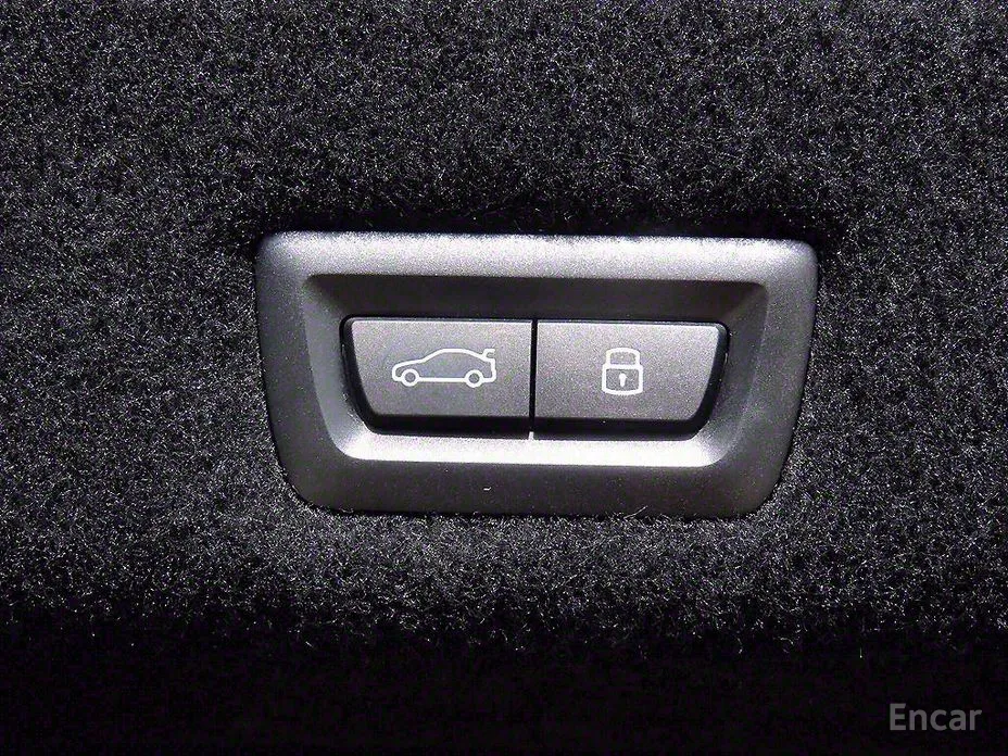 Фото 16 - BMW 7 Series