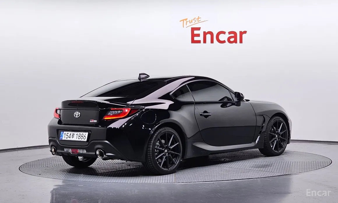 Фото 2 - Toyota 86