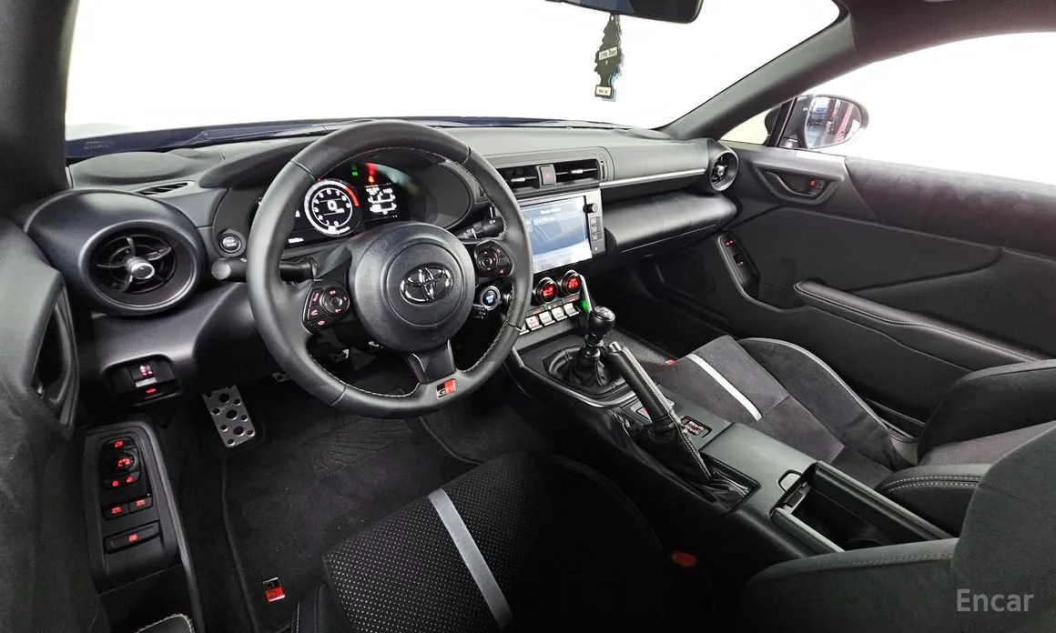 Фото 7 - Toyota 86