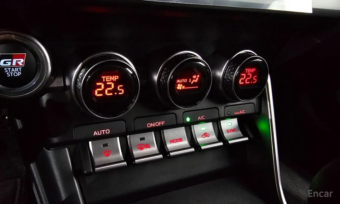 Фото 8 - Toyota 86