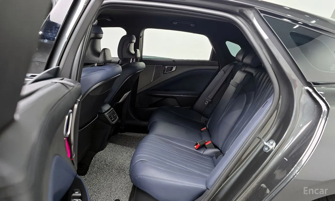 Фото 13 - Kia K8