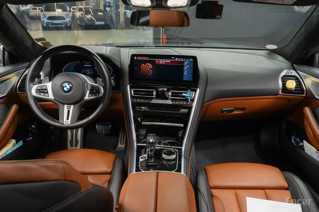 Фото 7 - BMW 8 Series